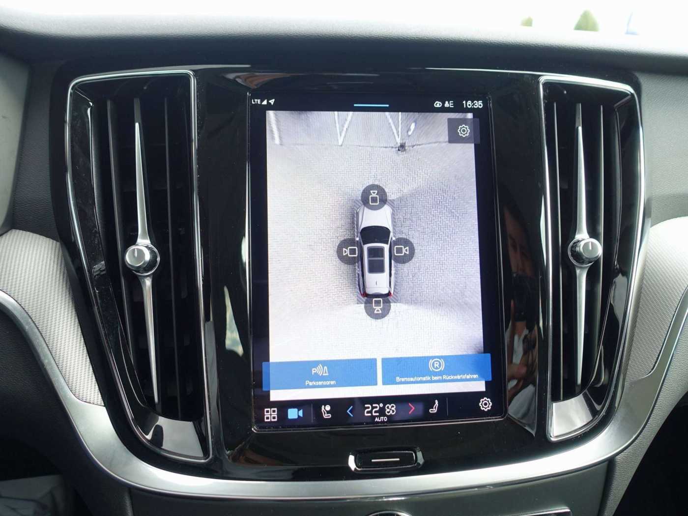Volvo  Plus Dark T6 AWD Plug-in Hybrid HUD/PANO/SHZ