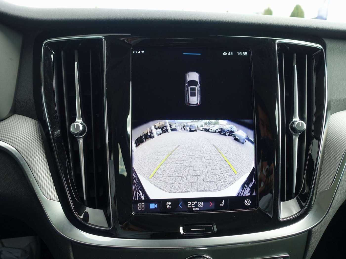 Volvo  Plus Dark T6 AWD Plug-in Hybrid HUD/PANO/SHZ