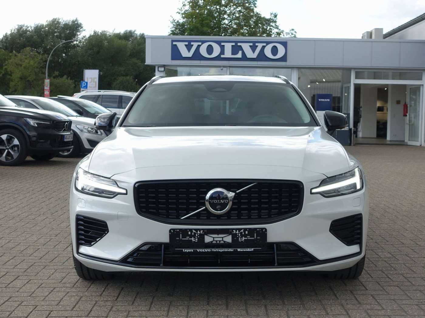 Volvo  Plus Dark T6 AWD Plug-in Hybrid HUD/PANO/SHZ