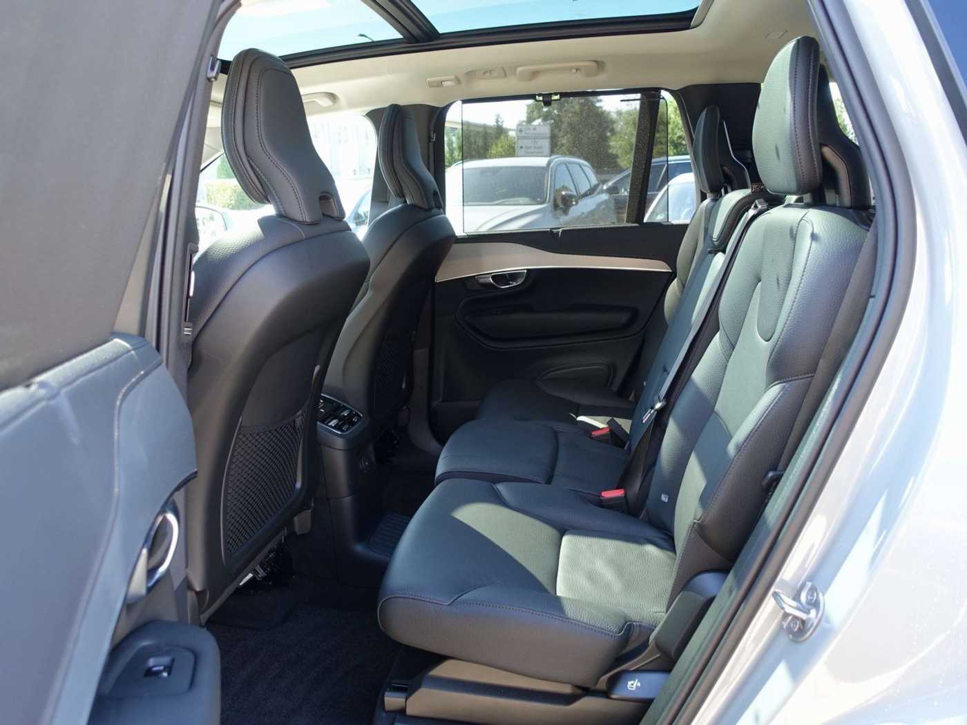 Volvo  Plus T8 AWD Plug-in Hybrid/Memory/Panorama