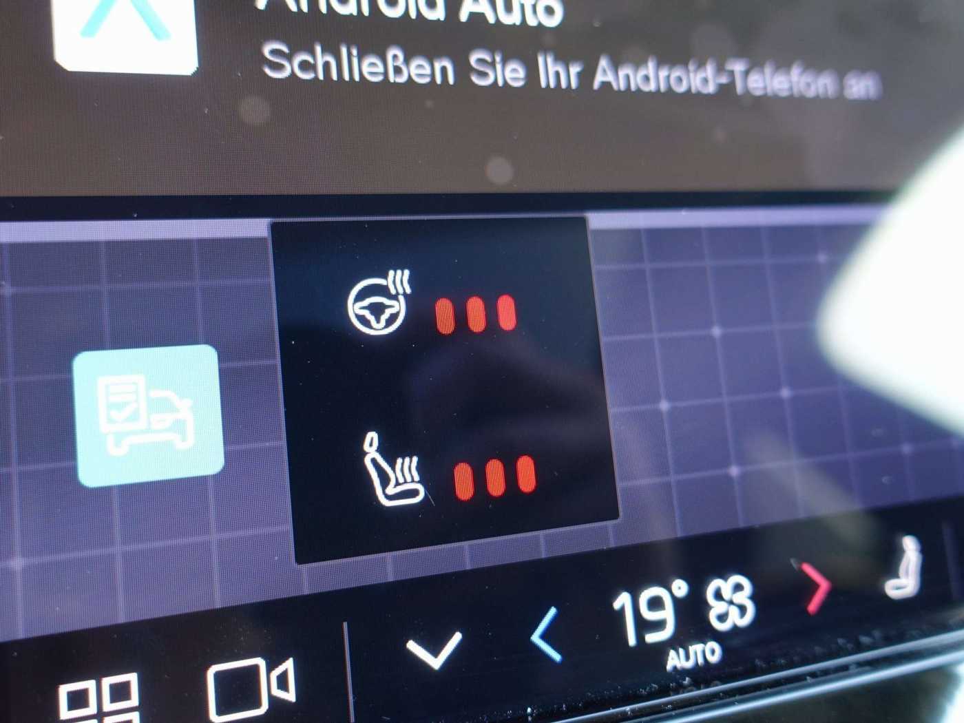 Volvo  Plus T8 AWD Plug-in Hybrid/Memory/Panorama