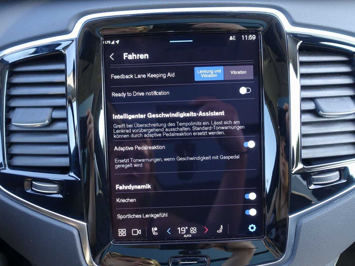 Volvo  Plus T8 AWD Plug-in Hybrid/Memory/Panorama