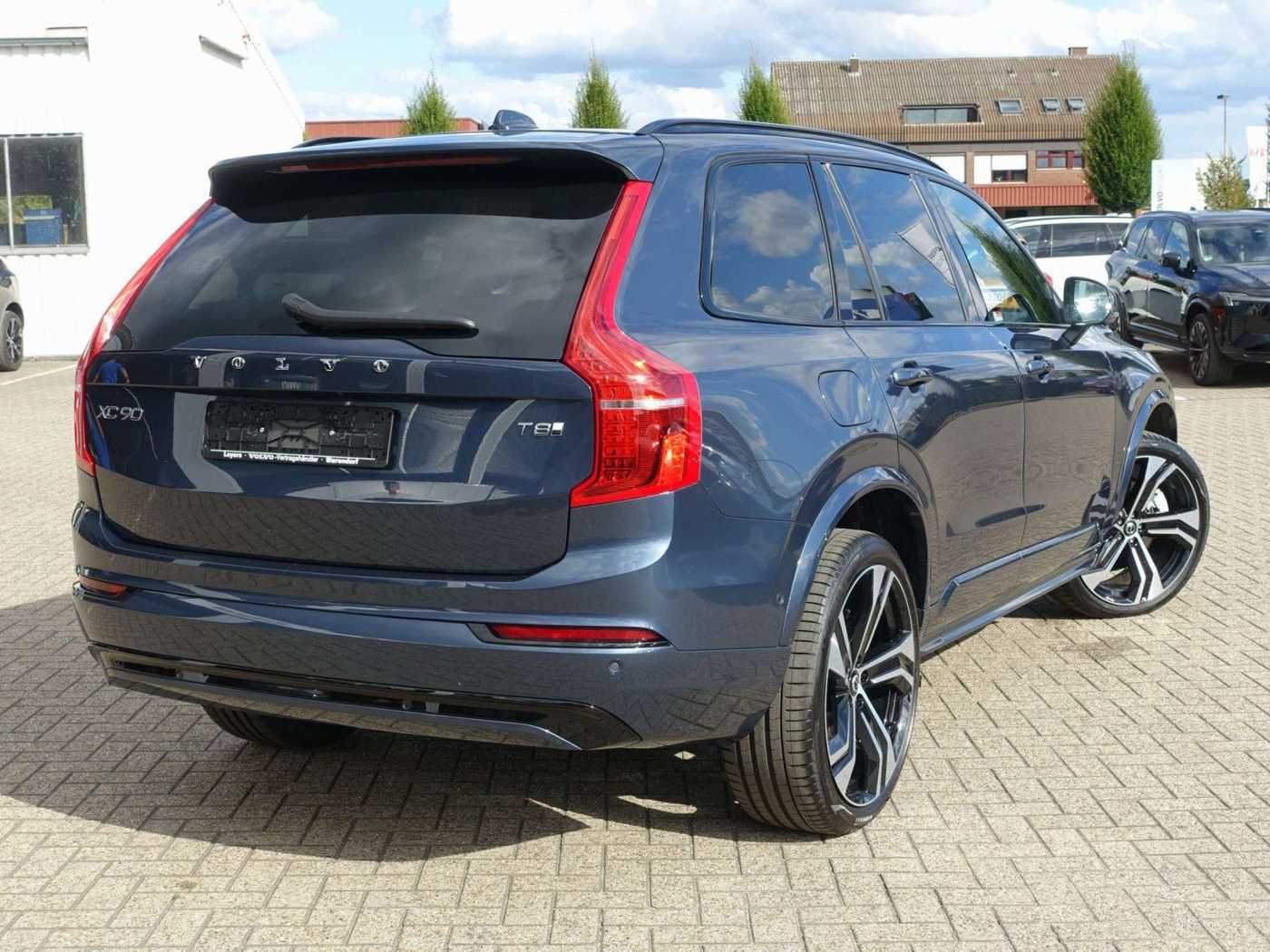 Volvo  Ultra Dark T8 AWD Plug-in Hybrid PANO/B&W