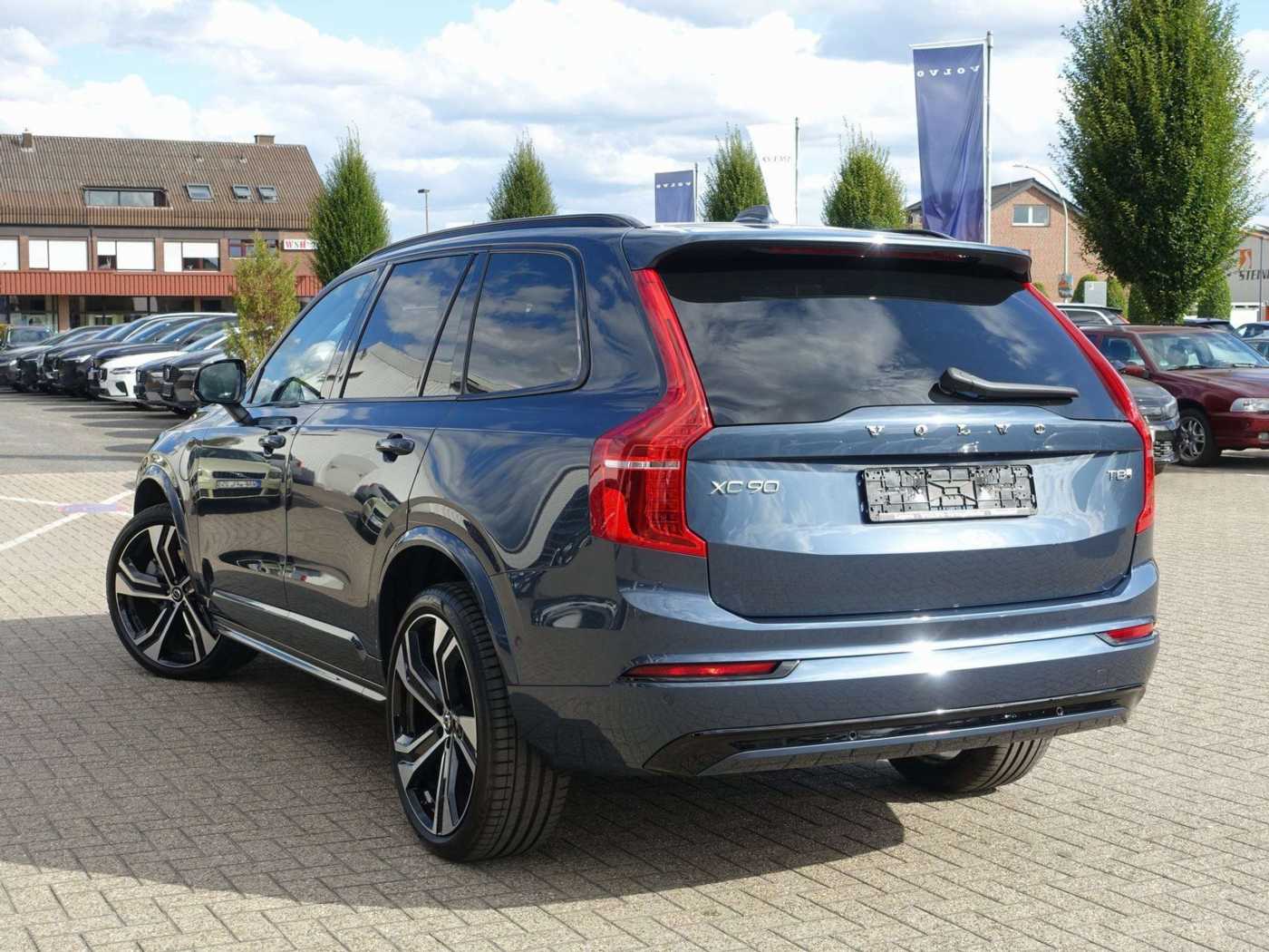 Volvo  Ultra Dark T8 AWD Plug-in Hybrid PANO/B&W
