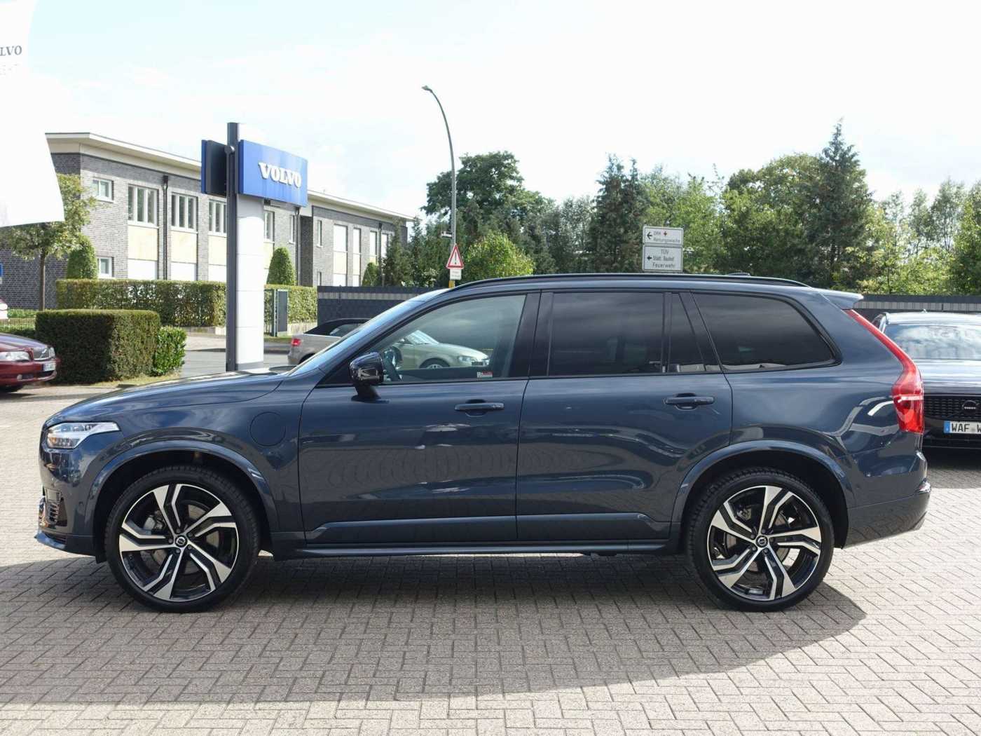 Volvo  Ultra Dark T8 AWD Plug-in Hybrid PANO/B&W