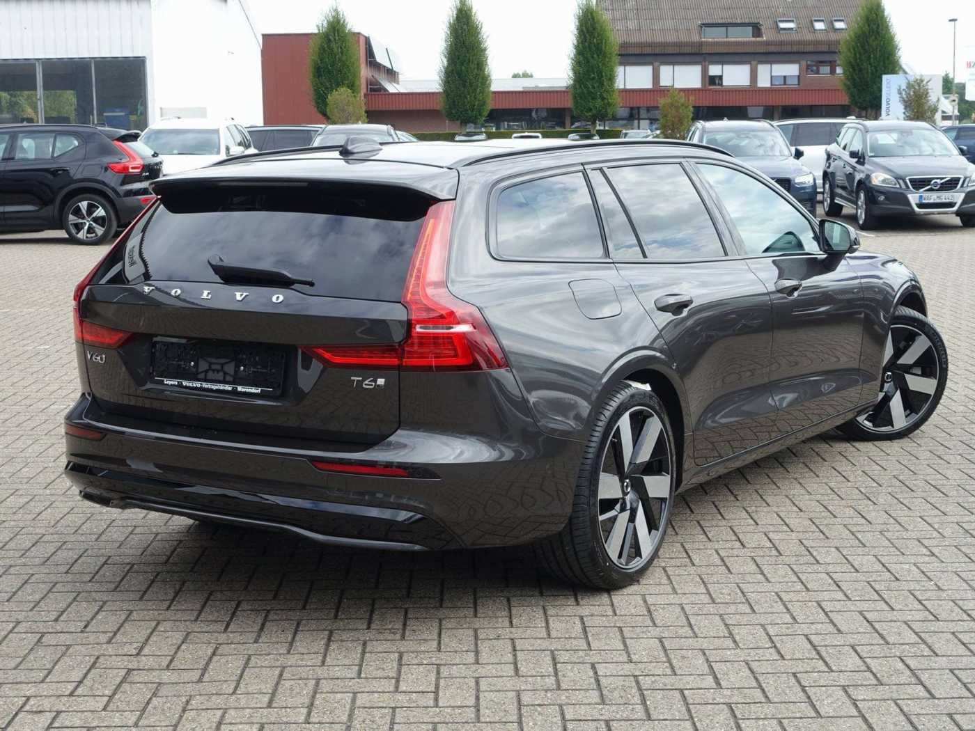 Volvo  Ultra Dark T6 AWD Plug-in Hybrid HUD/PANO