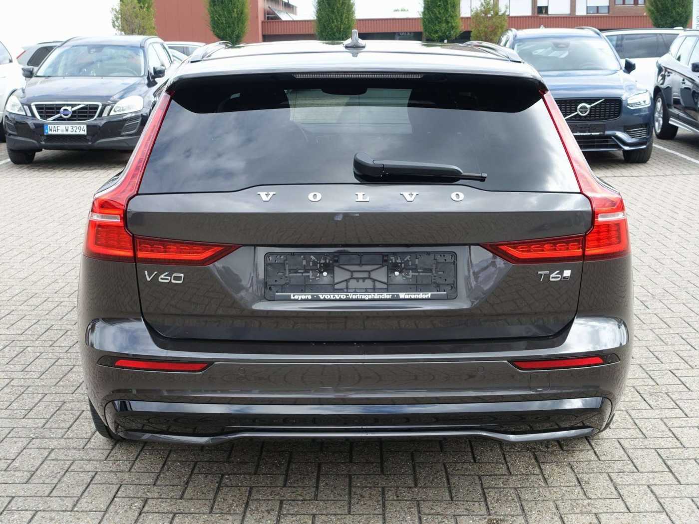 Volvo  Ultra Dark T6 AWD Plug-in Hybrid HUD/PANO