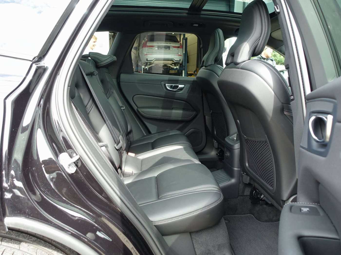 Volvo  Black Edition Plus T8 AWD/HeadUp/360°Cam