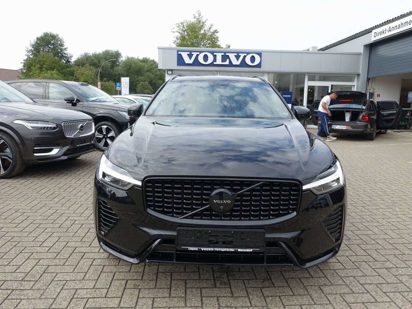 Volvo  Black Edition Plus T8 AWD/HeadUp/360°Cam