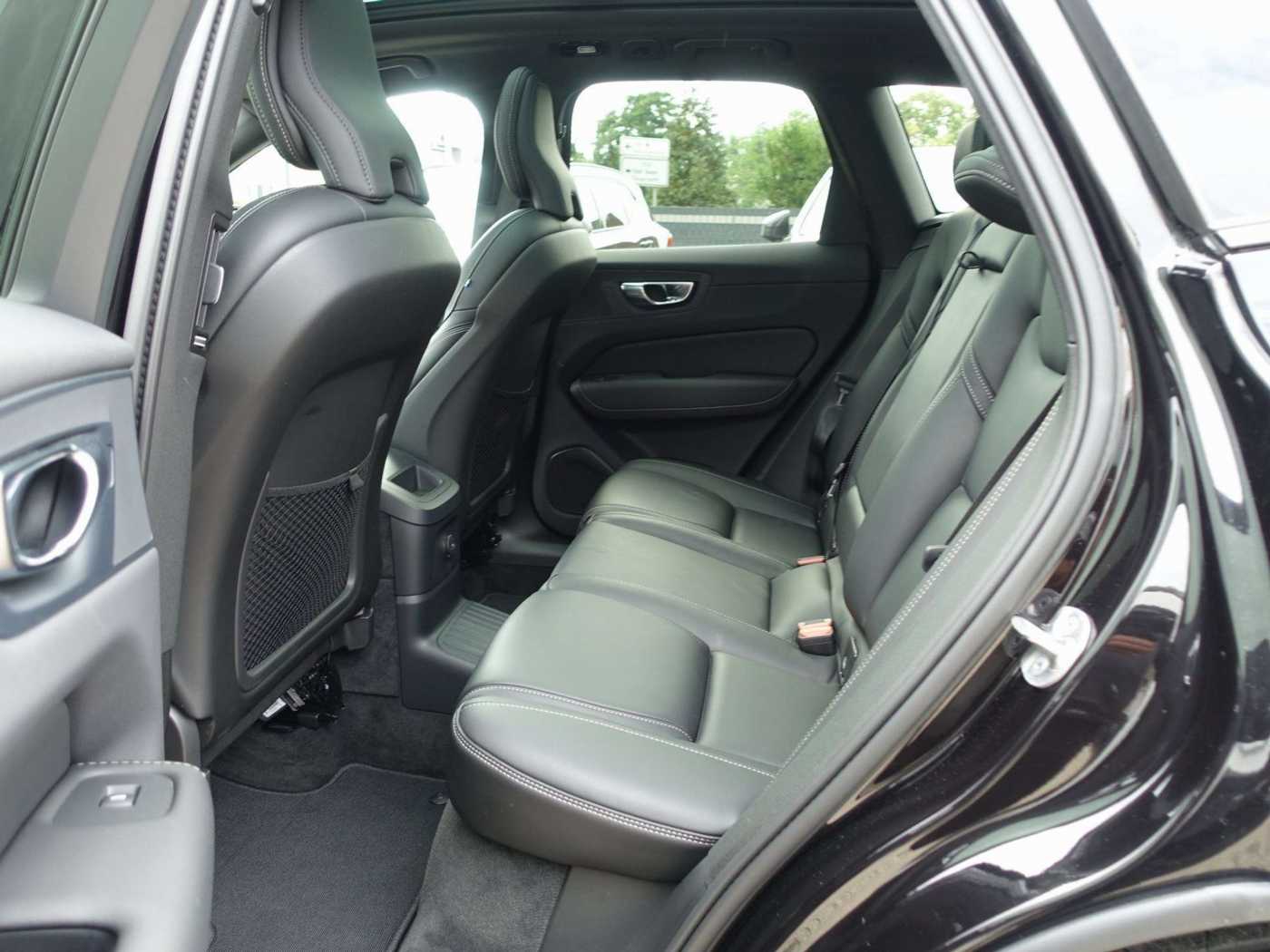 Volvo  Black Edition Plus T8 AWD/HeadUp/360°Cam