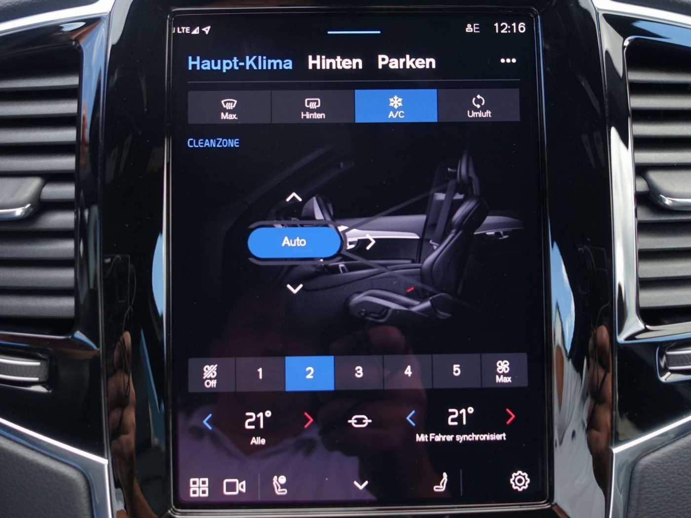 Volvo  Plus T8 AWD Plug-in Hybrid/Four-C/AHK/B&W