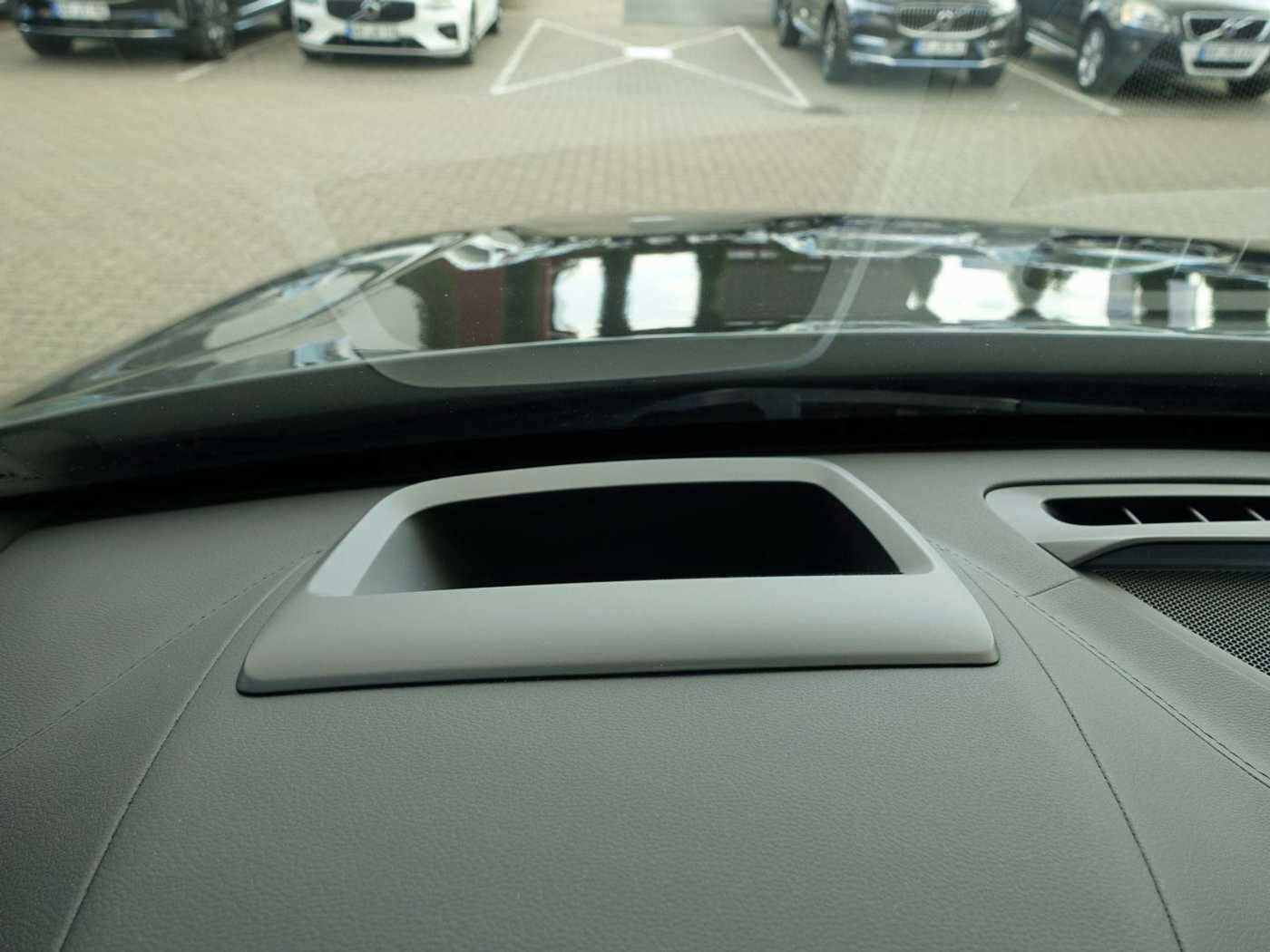 Volvo  Plus T8 AWD Plug-in Hybrid/Four-C/AHK/B&W