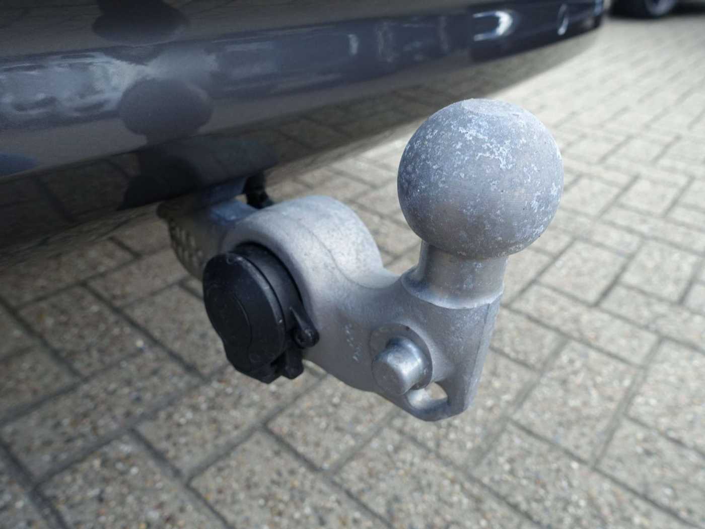 Volvo  Plus T8 AWD Plug-in Hybrid/Four-C/AHK/B&W