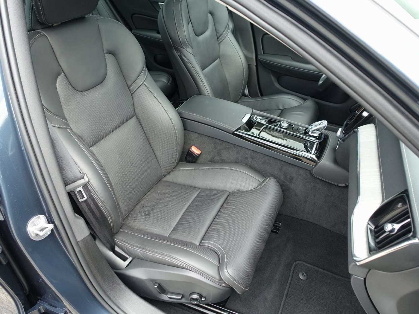 Volvo  Recharge Ultimate T8 AWD/B&W/360°/Head-UP