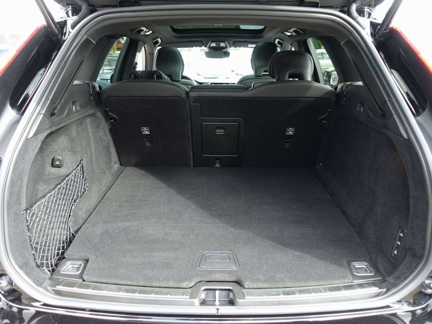 Volvo  Black Edition Plus T8 AWD/FourC/AHK/BLIS