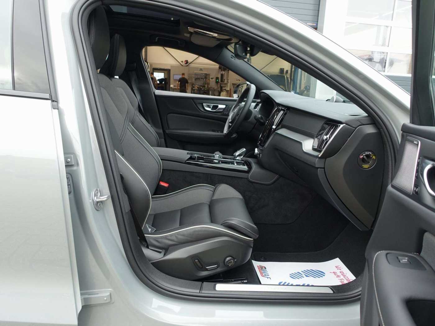 Volvo  Recharge Ultimate T8 AWD/HeadUP/B&W/Kamera