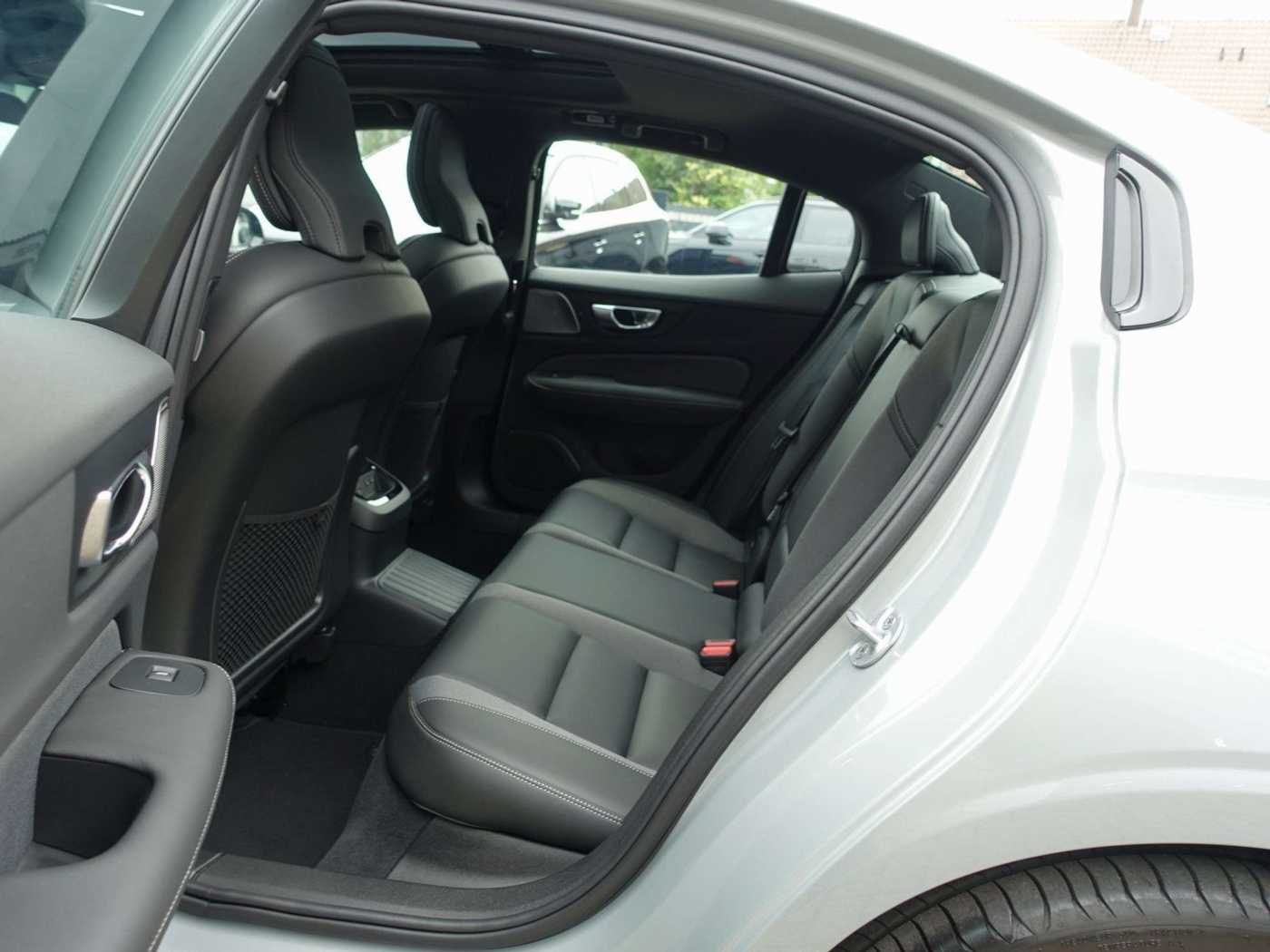 Volvo  Recharge Ultimate T8 AWD/HeadUP/B&W/Kamera
