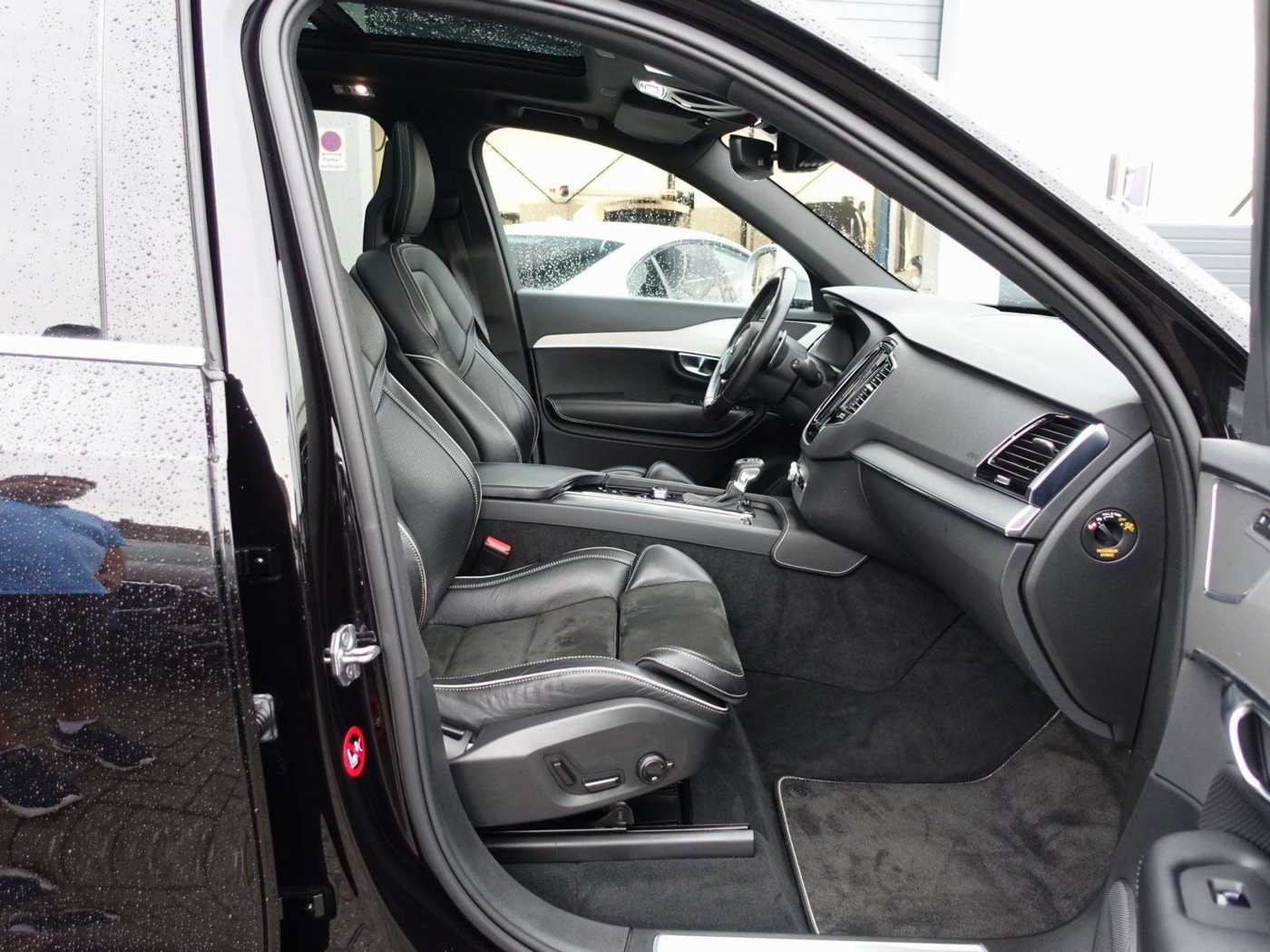 Volvo  D5 AWD R-Design/Pano/360°/AHK/FourC/BLIS