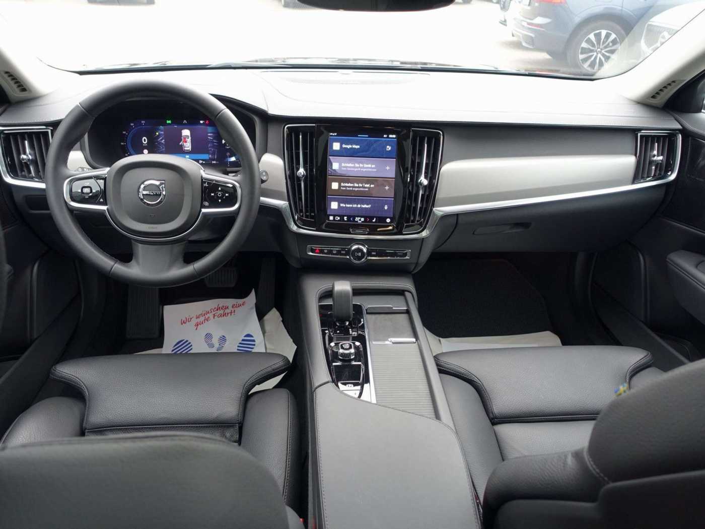 Volvo  Cross Country B4 AWD Plus/AHK/H&K/Pano/BLIS