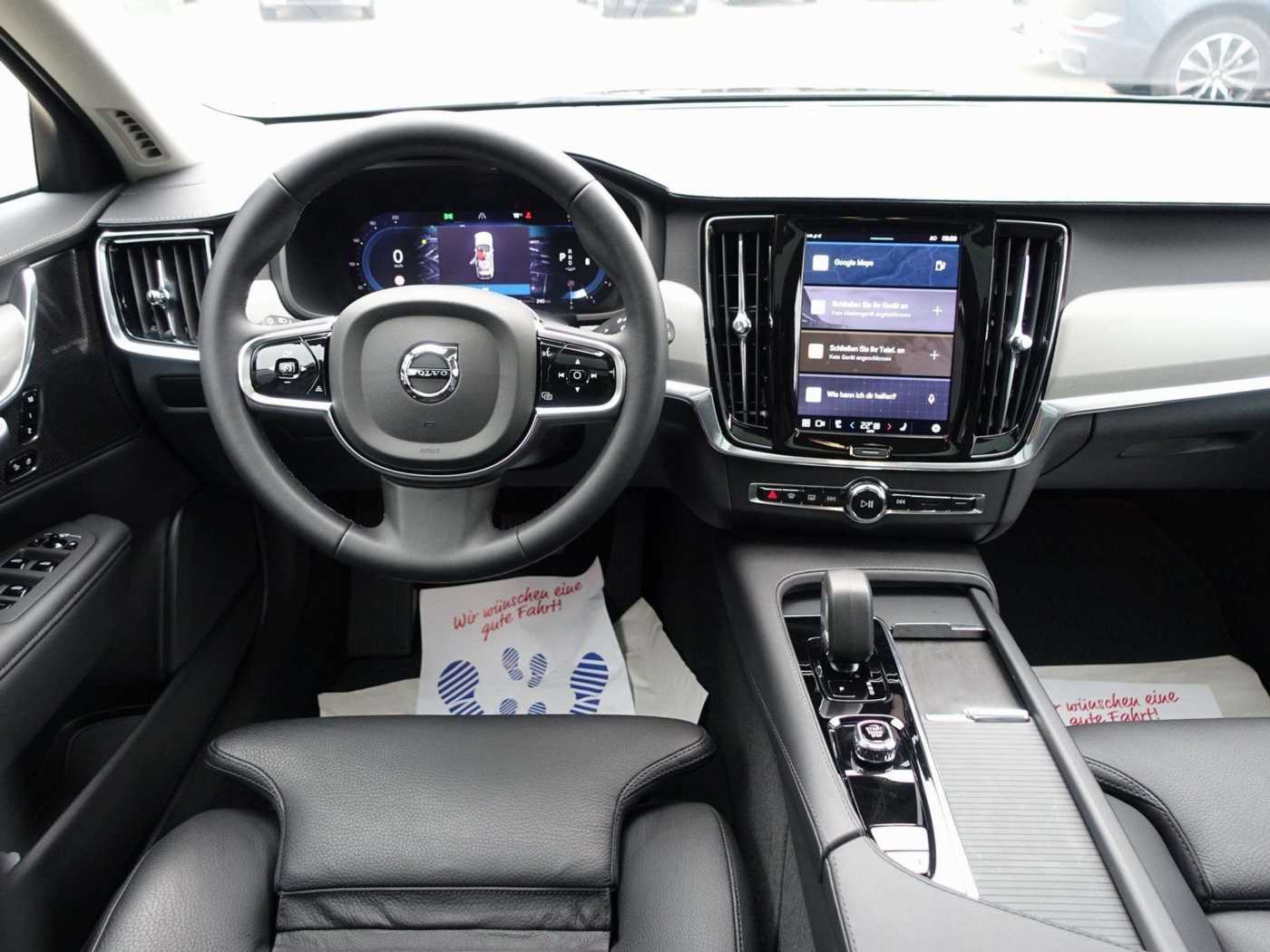 Volvo  Cross Country B4 AWD Plus/AHK/H&K/Pano/BLIS