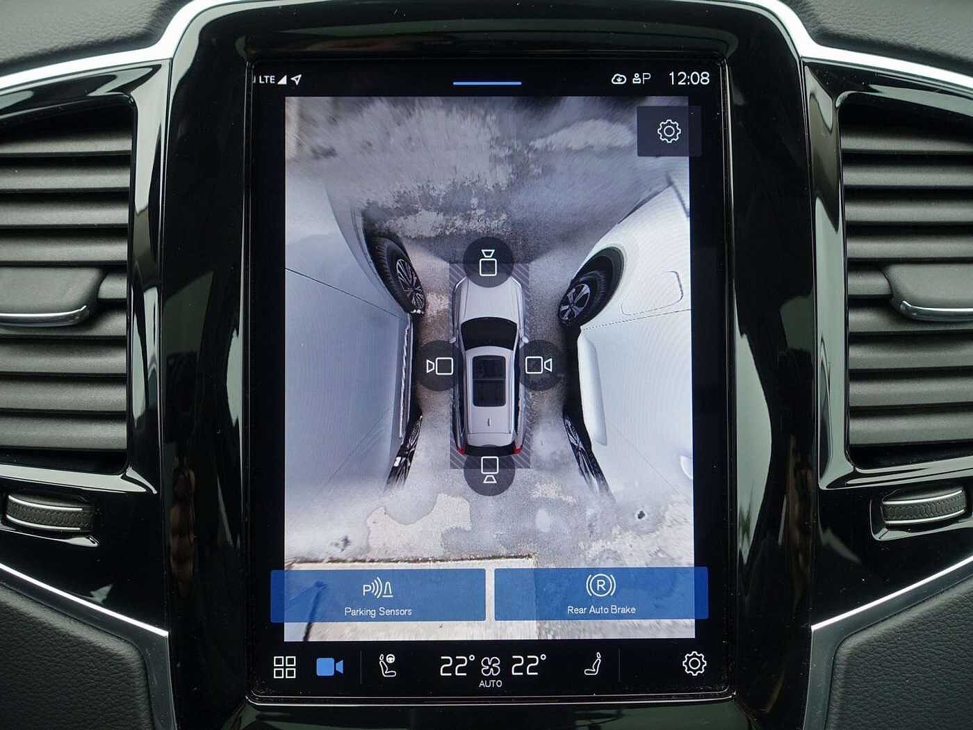 Volvo  Ultra T8 AWD/FourC/360°/H&K/Pano/Head-Up