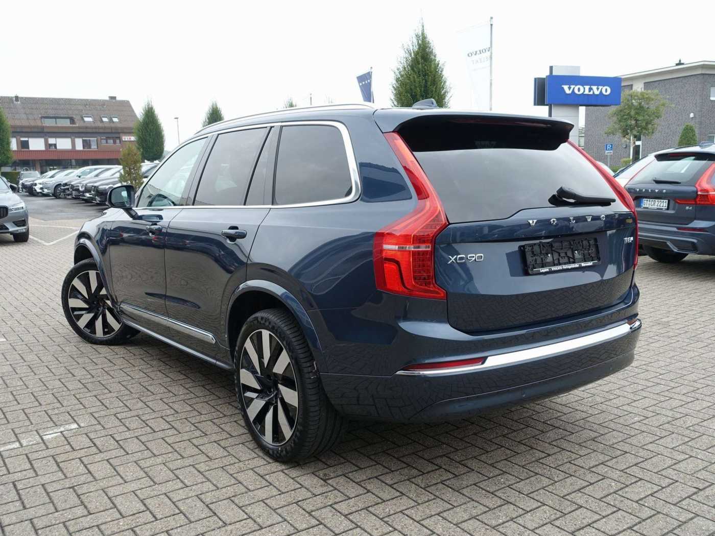 Volvo  Ultra T8 AWD/FourC/360°/H&K/Pano/Head-Up