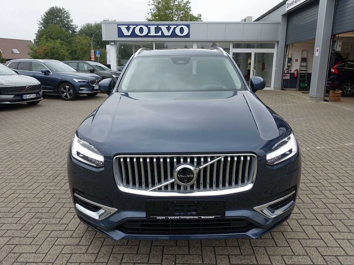 Volvo  Ultra T8 AWD/FourC/360°/H&K/Pano/Head-Up