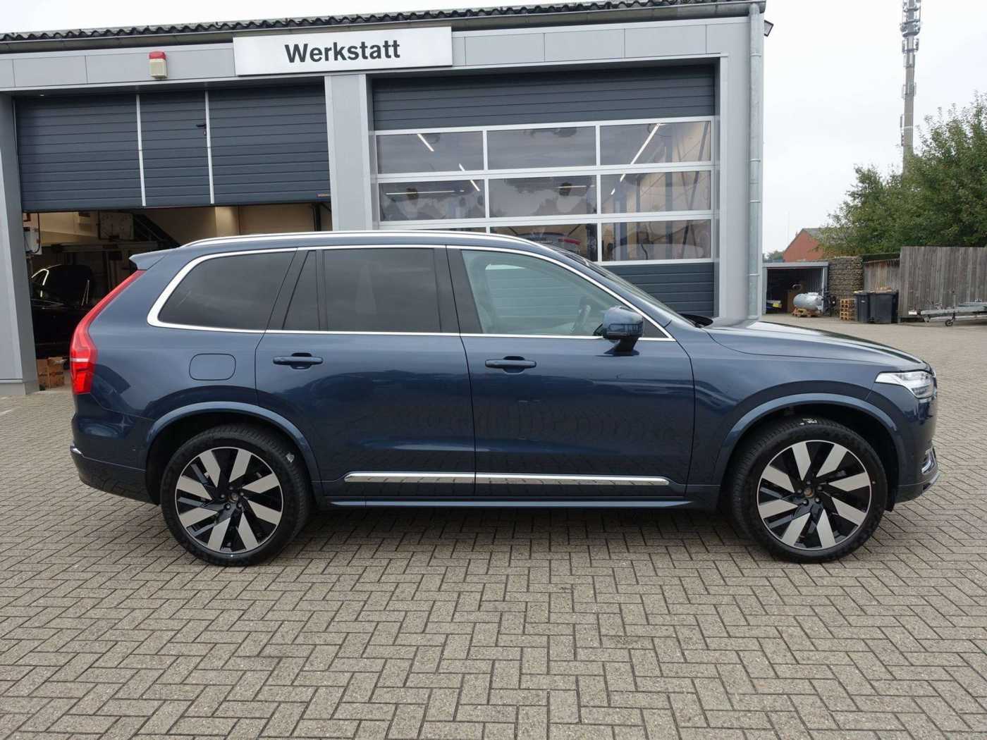 Volvo  Ultra T8 AWD/FourC/360°/H&K/Pano/Head-Up