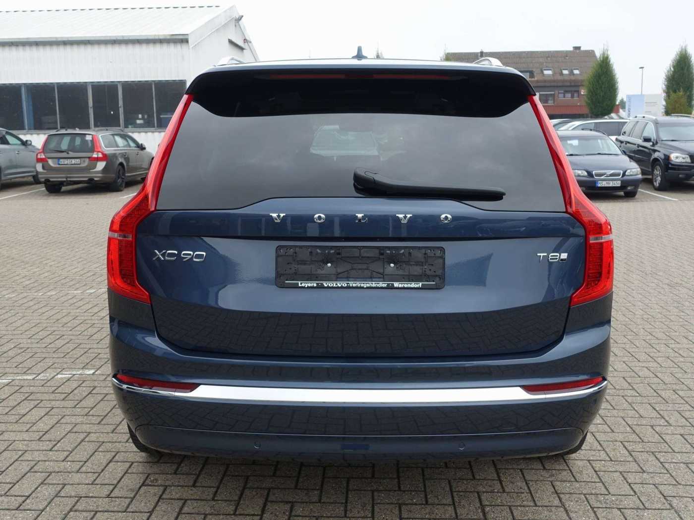 Volvo  Ultra T8 AWD/FourC/360°/H&K/Pano/Head-Up