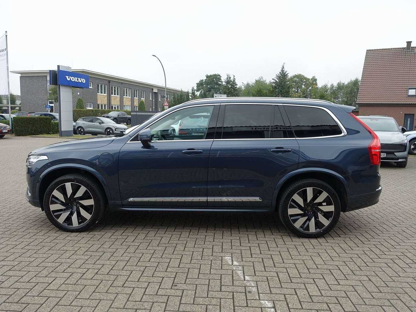 Volvo  Ultra T8 AWD/FourC/360°/H&K/Pano/Head-Up