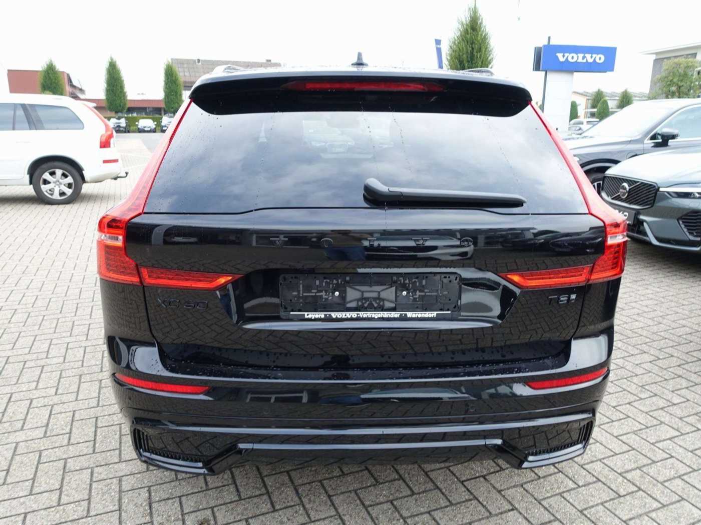 Volvo  Black Edition Ultra T8 AWD/Massage/Pano/CAM