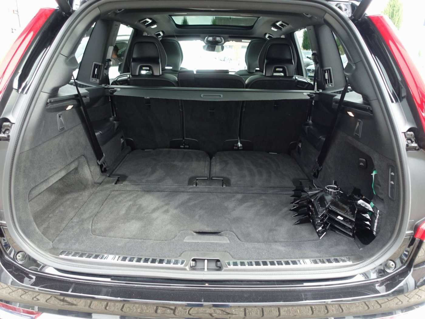 Volvo  Plus, T8 AWD/FourC/Pano/HeadUp/360°/BLIS
