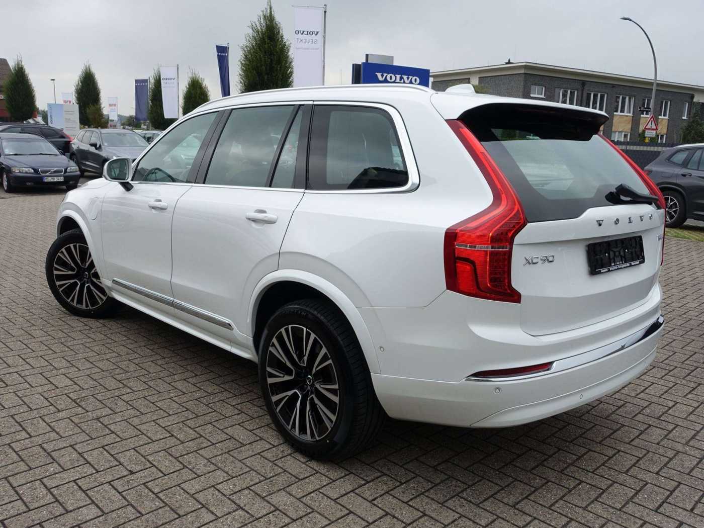 Volvo  Ultra T8 AWD/360°/Pano/BLIS/FourC/Massage