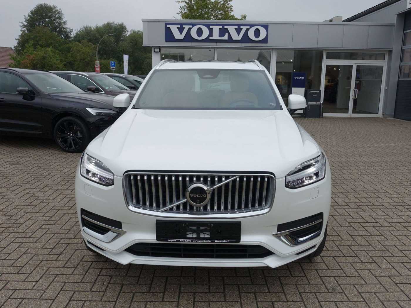 Volvo  Ultra T8 AWD/360°/Pano/BLIS/FourC/Massage