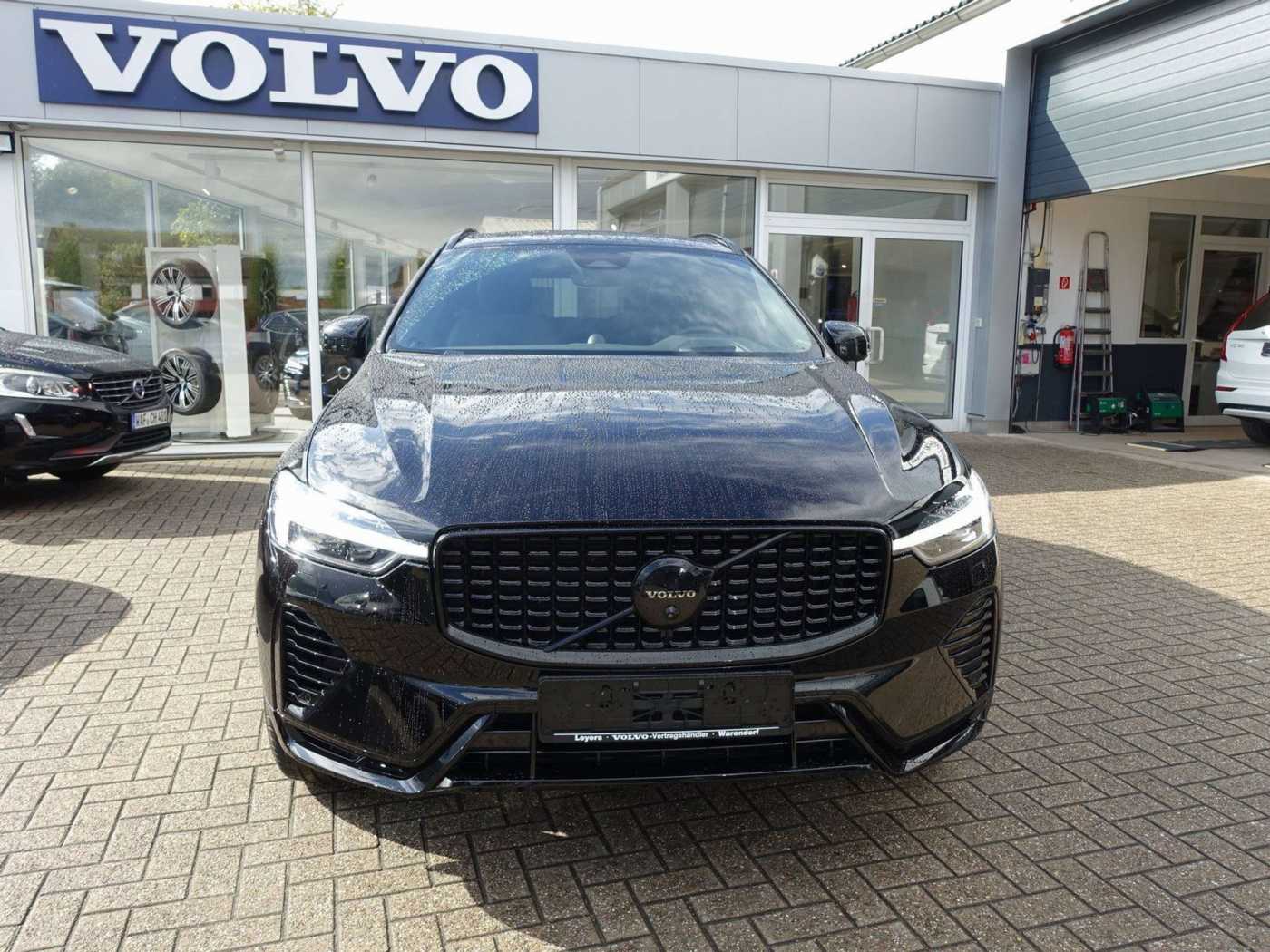 Volvo  Black Edition Ultra T8 AWD/FourC/AHK/Pano