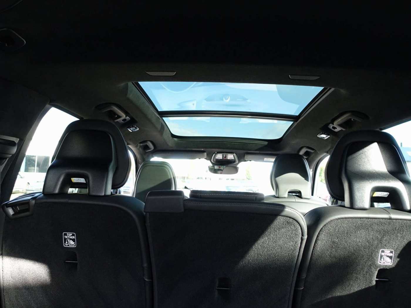 Volvo  Ultra, T8 AWD/FourC/360°/Pano/BLIS/B&W