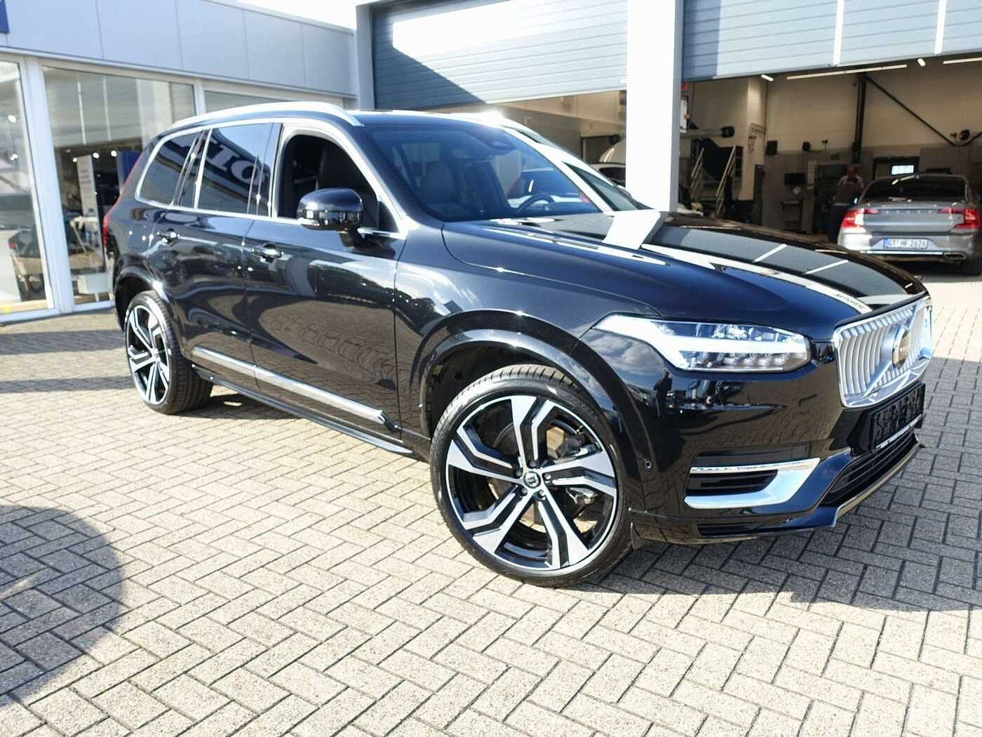 Volvo  Ultra, T8 AWD/FourC/360°/Pano/BLIS/B&W