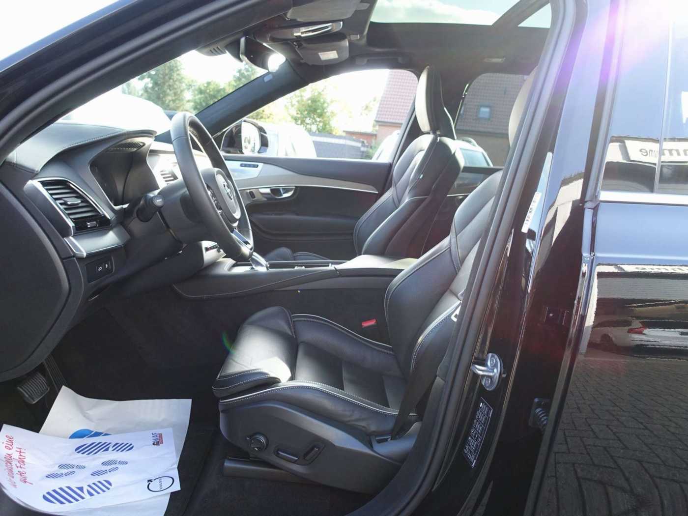 Volvo  Ultra, T8 AWD/FourC/360°/Pano/BLIS/B&W
