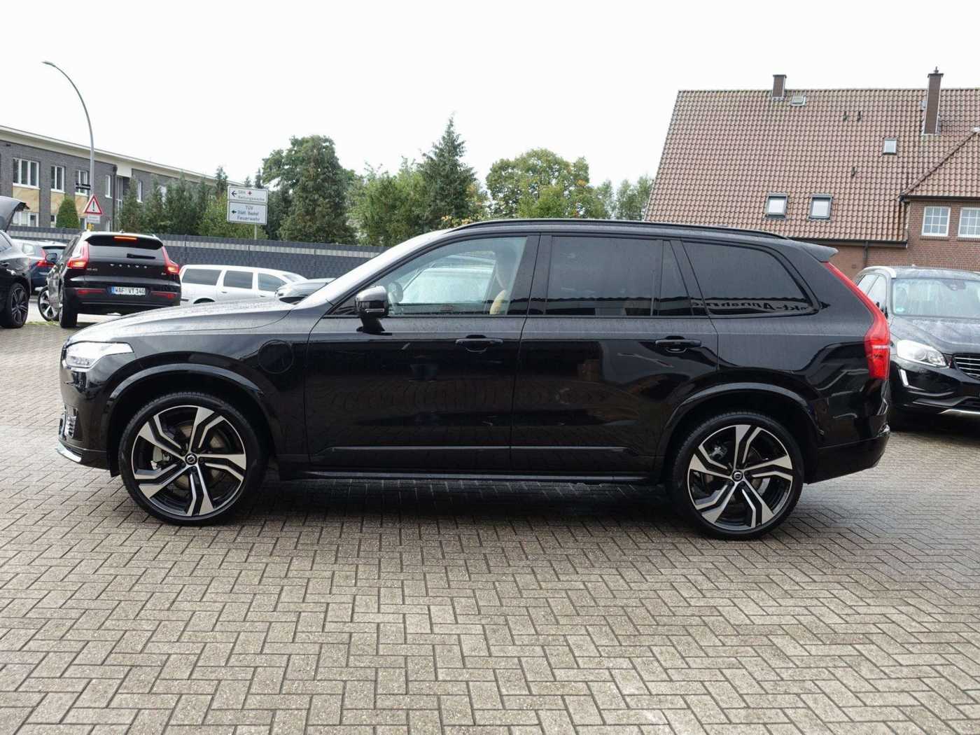 Volvo  Ultra Dark T8 AWD/FourC/AHK/B&W/Pano/HeadUp