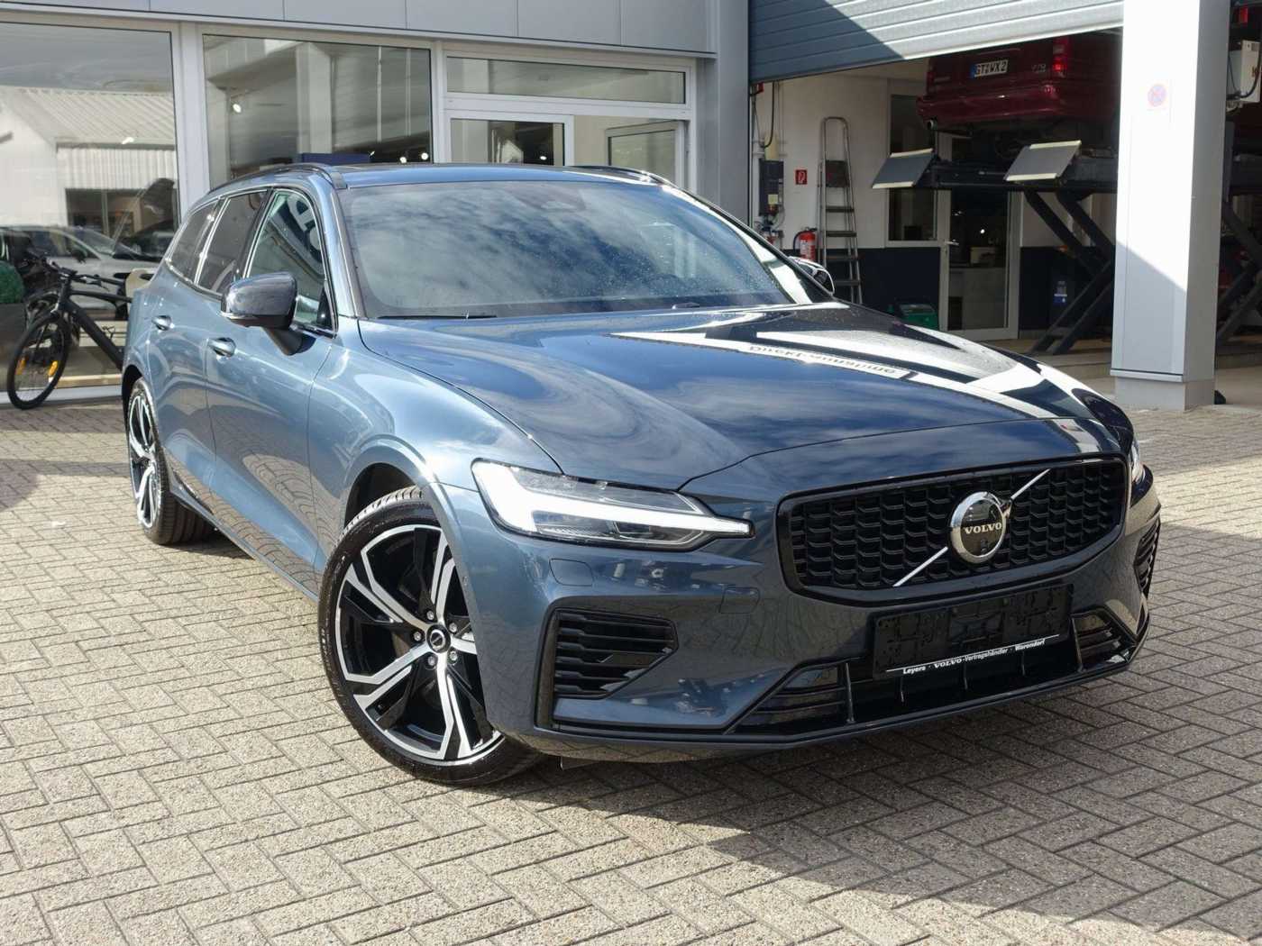 Volvo  Ultra Dark T6 AWD Plug-in Hybrid PANO/HUD