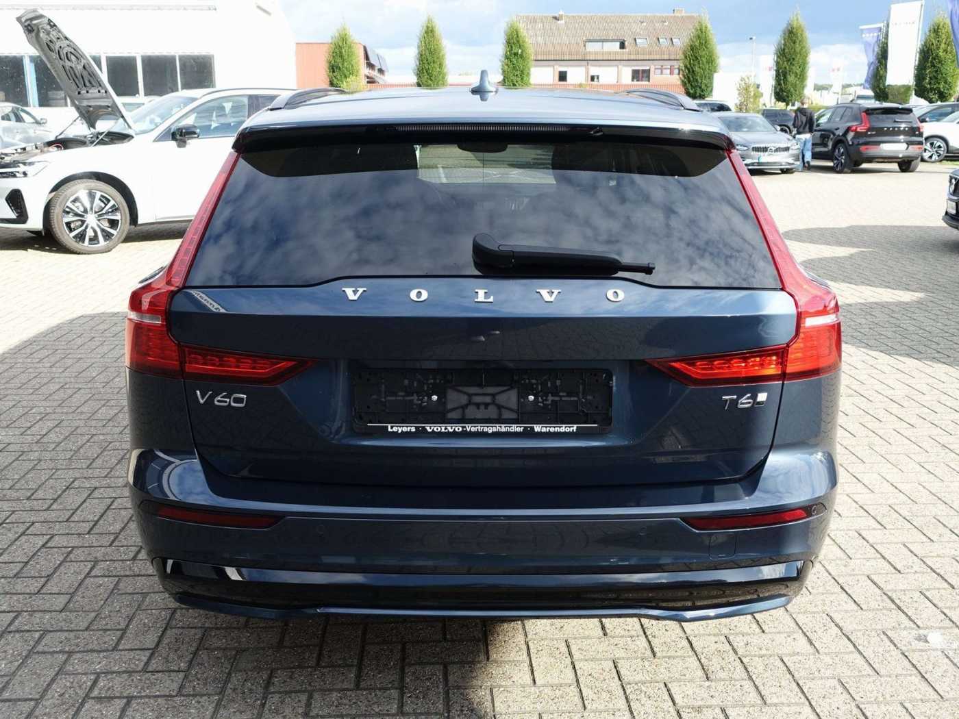 Volvo  Ultra Dark T6 AWD Plug-in Hybrid PANO/HUD