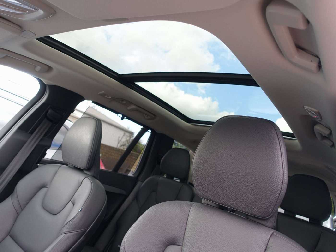 Volvo  Plus Dark T8 AWD Hybrid/AHK/360°Cam