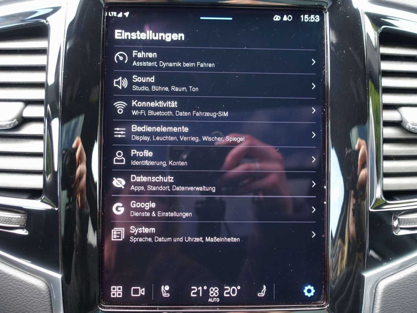 Volvo  Plus T8 AWD Plug-in Hybrid PANO/HUD/B&W/AHK