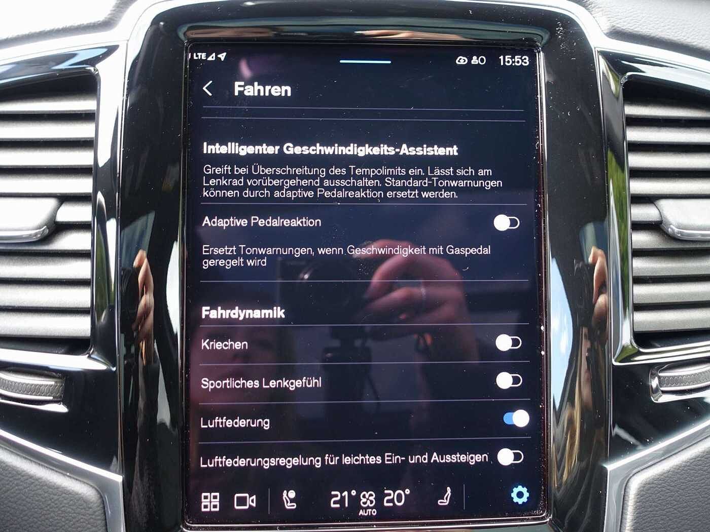Volvo  Plus T8 AWD Plug-in Hybrid PANO/HUD/B&W/AHK