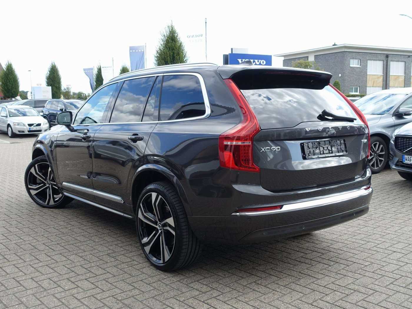 Volvo  Plus T8 AWD Plug-in Hybrid PANO/HUD/B&W/AHK