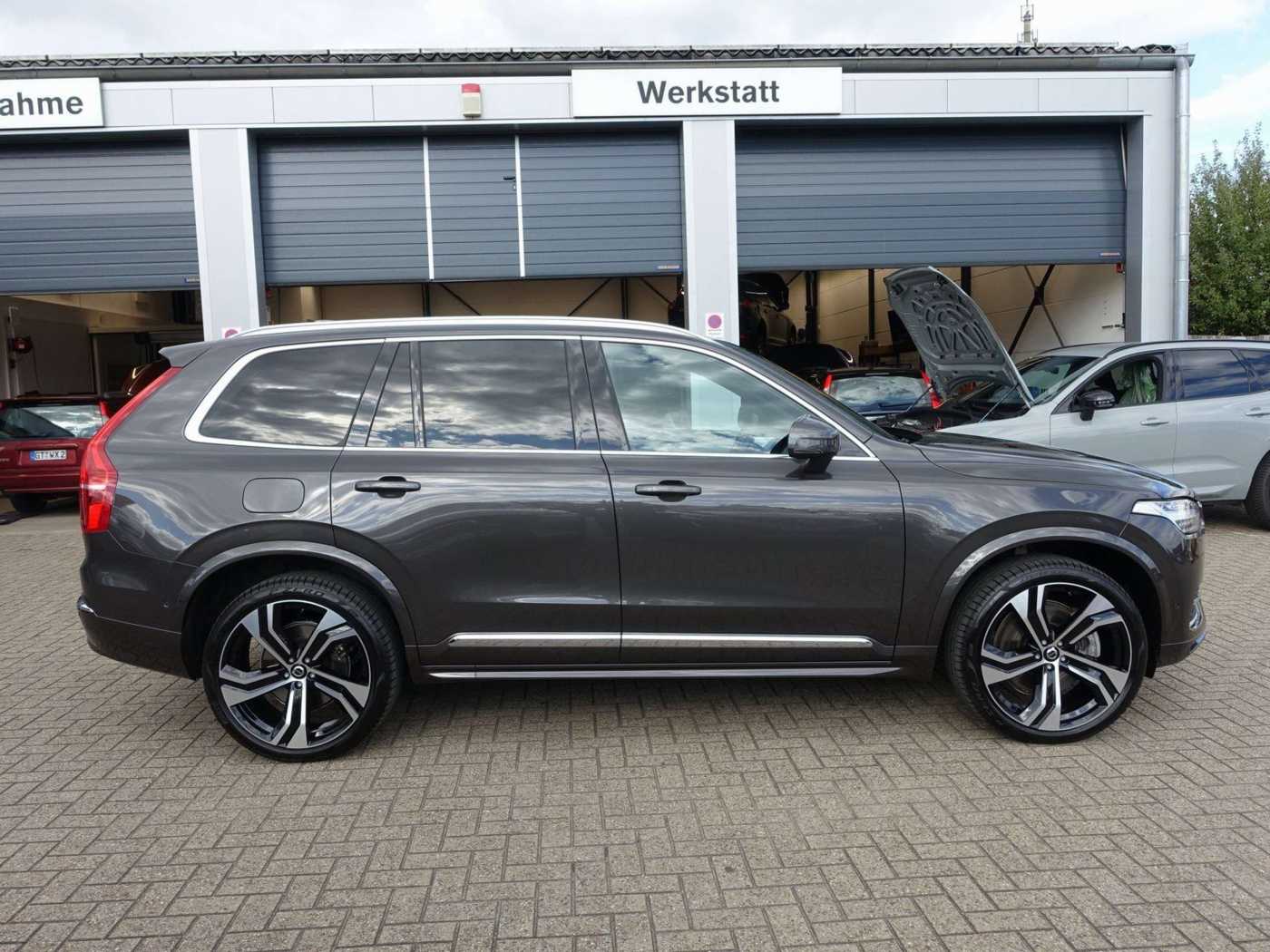 Volvo  Plus T8 AWD Plug-in Hybrid PANO/HUD/B&W/AHK
