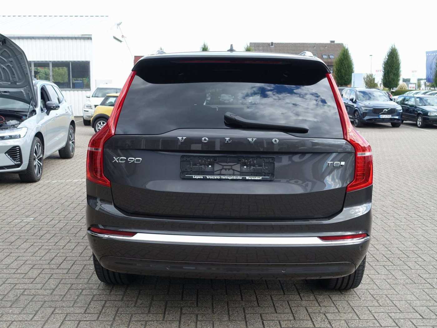 Volvo  Plus T8 AWD Plug-in Hybrid PANO/HUD/B&W/AHK