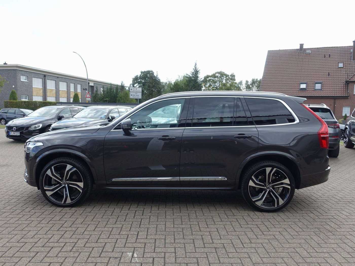 Volvo  Plus T8 AWD Plug-in Hybrid PANO/HUD/B&W/AHK