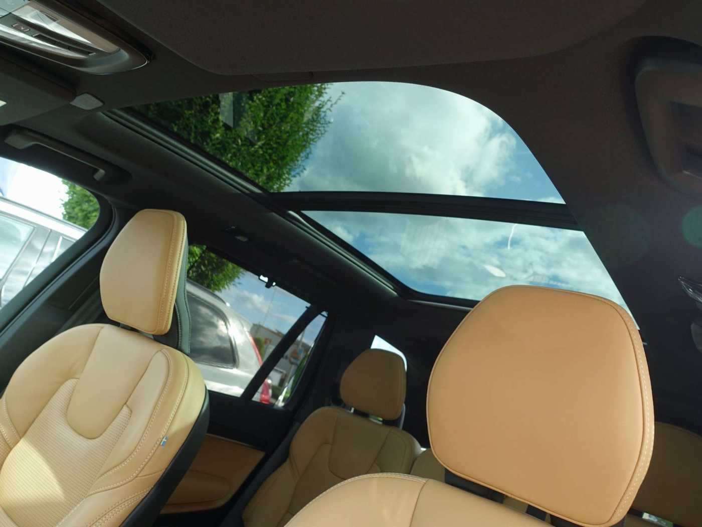 Volvo  Plus, T8 AWD Plug-in Hybrid/Four-C/HeapUp