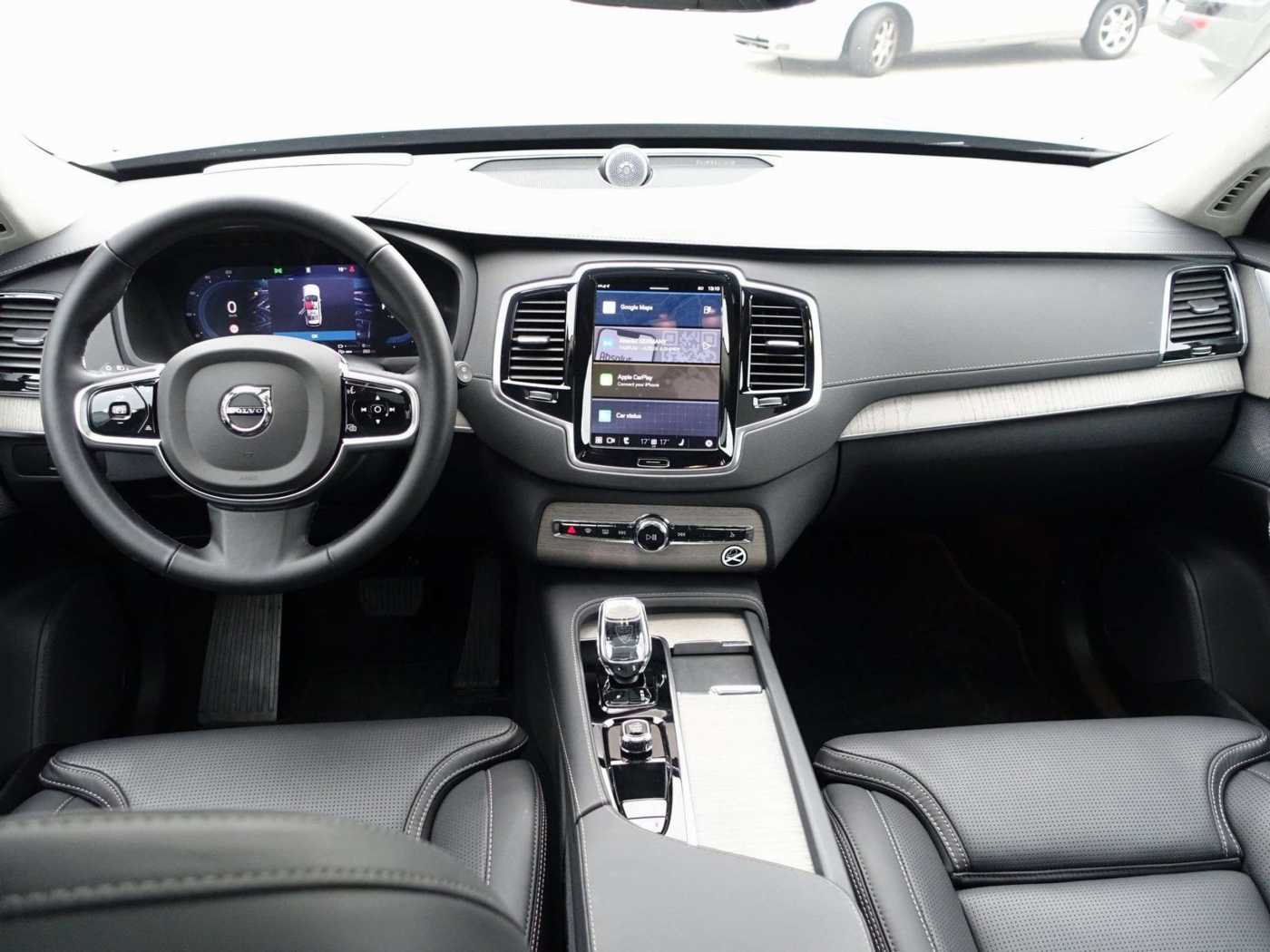 Volvo  Ultra Dark T8 AWD/Massage/360°/FourC/AHK